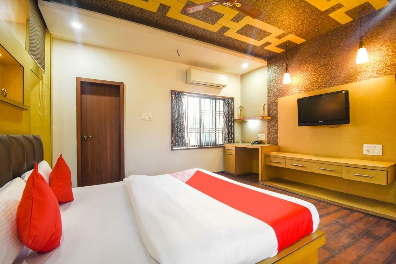 Oyo 47464 Hotel The Country Club Bilaspur  Exterior photo